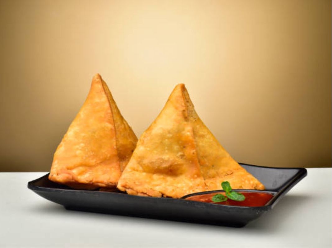 Aloo Samosa Large (2pcs)