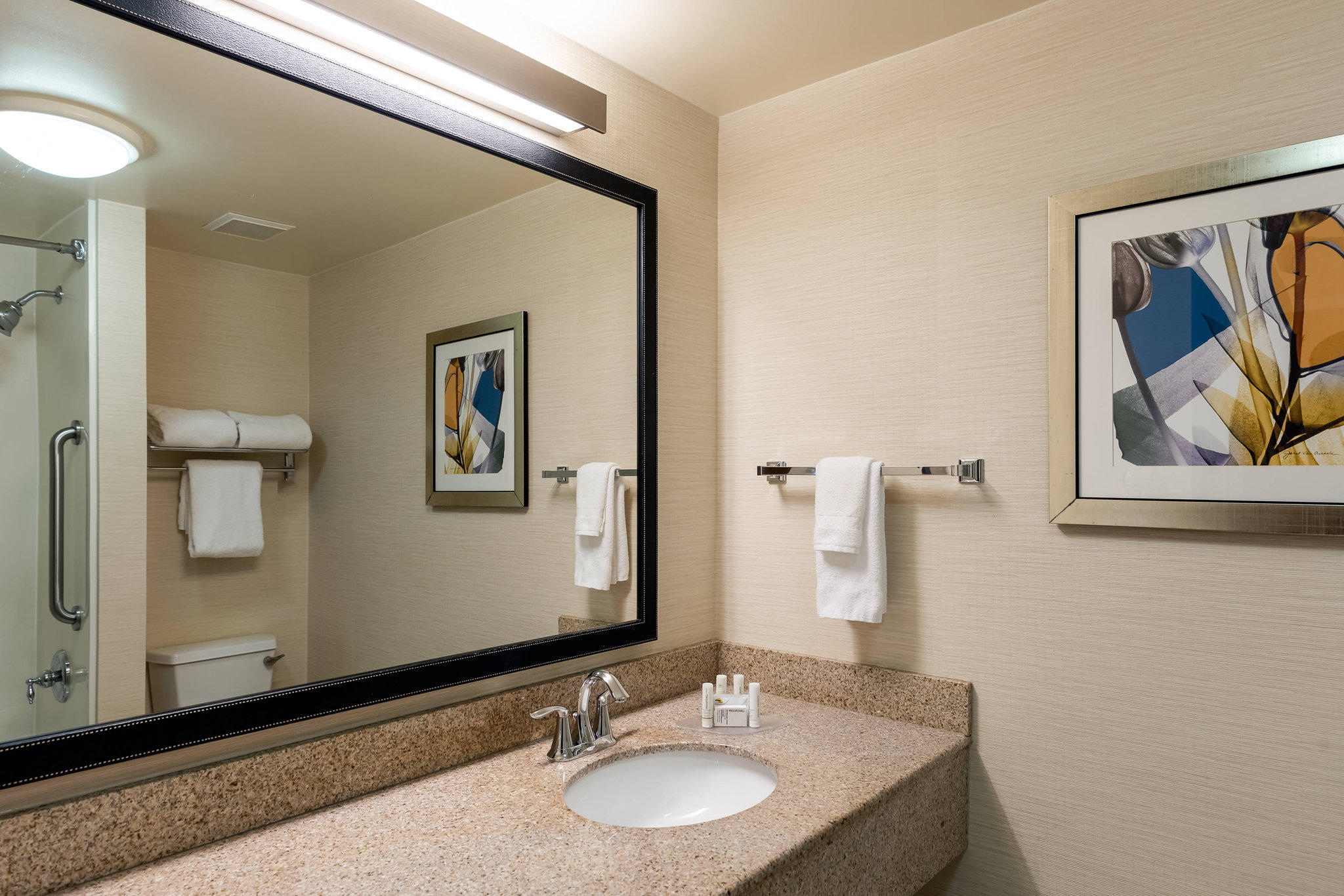 Fairfield Inn & Suites by Marriott Atlanta Stonecrest Photo