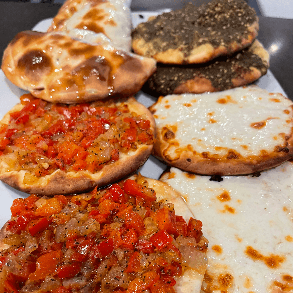Veggie Pastry Combo Platter (V)