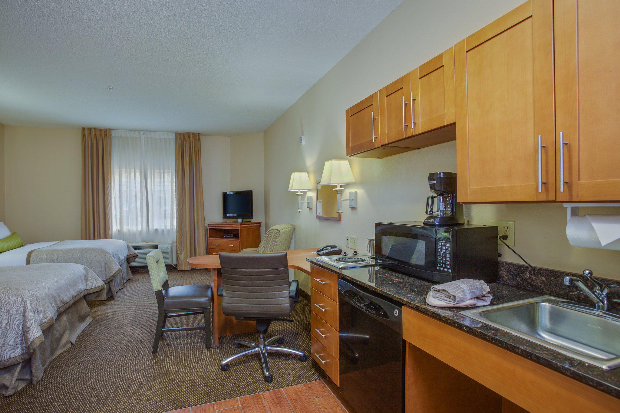 Candlewood Suites Richmond Airport Photo