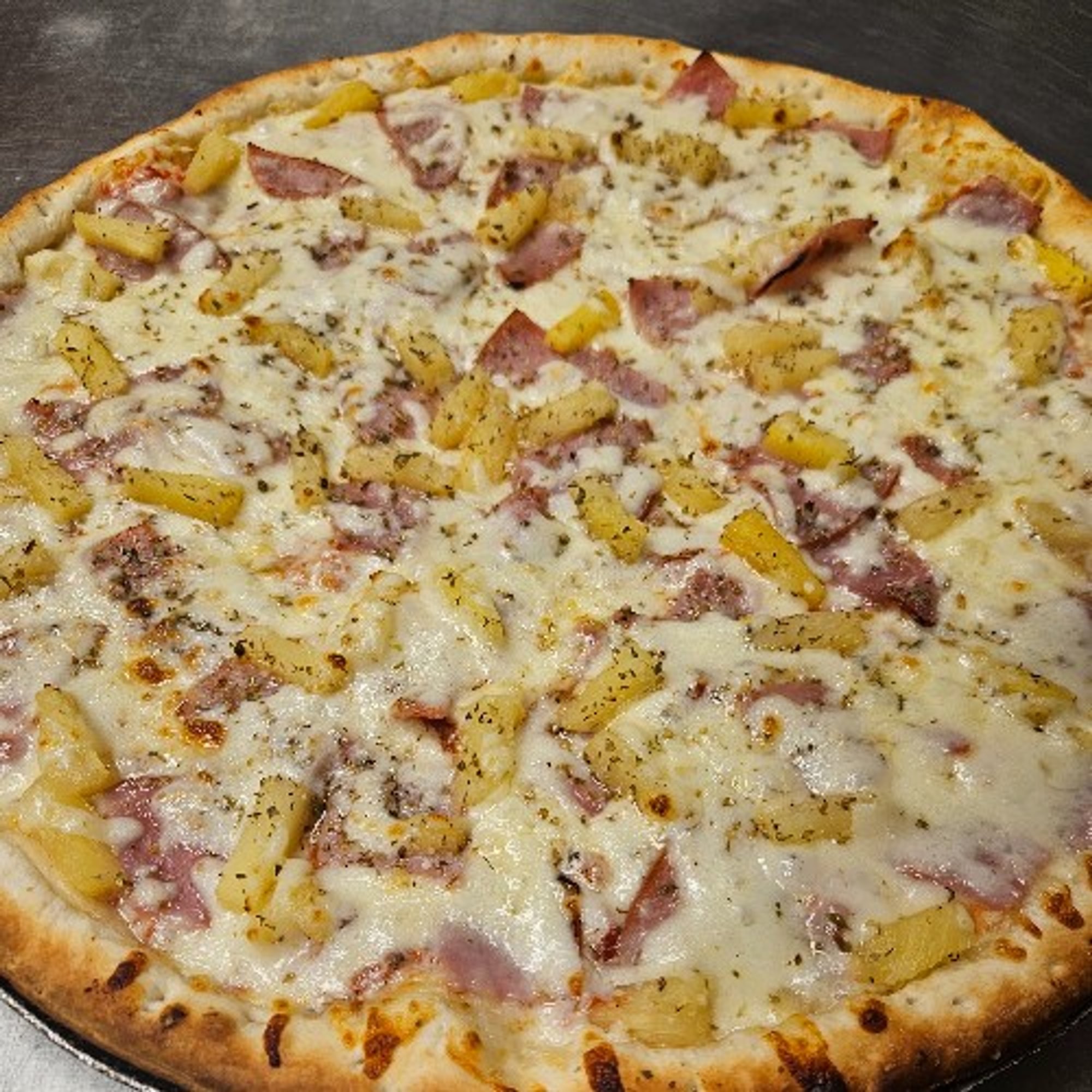 Hawaiian Pizza (Giant)