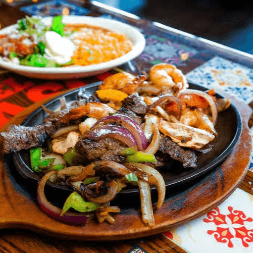 39. El Paso Fajitas Platter