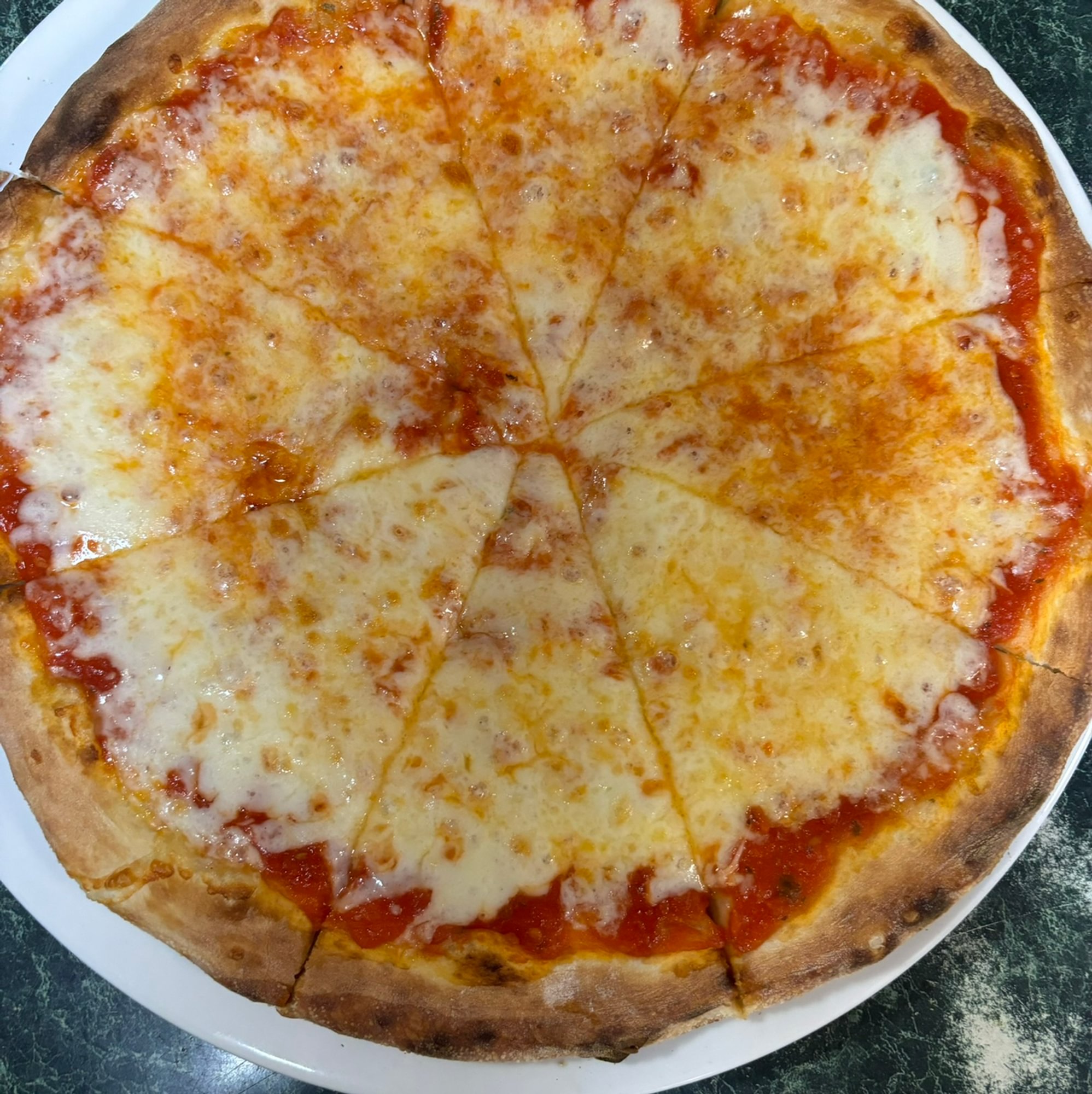 Traditional Plain Pizza - Lunch
