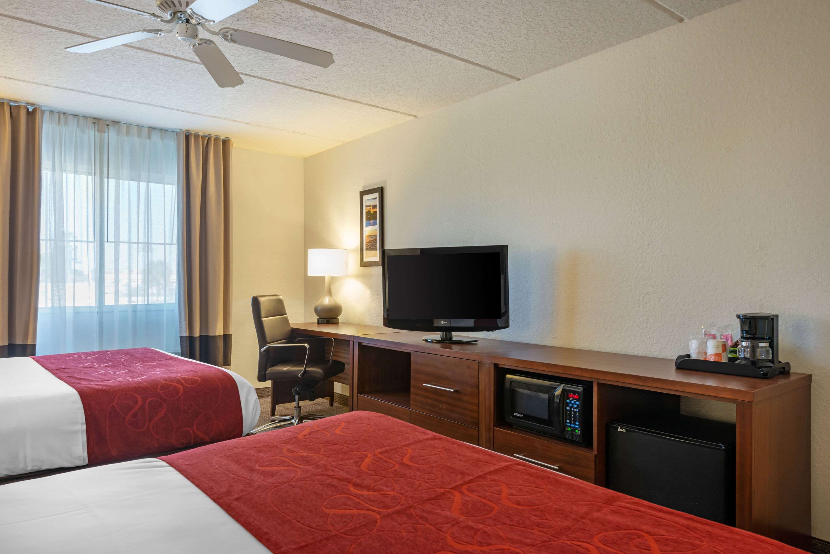 Comfort Inn Kissimmee-Lake Buena Vista South Photo