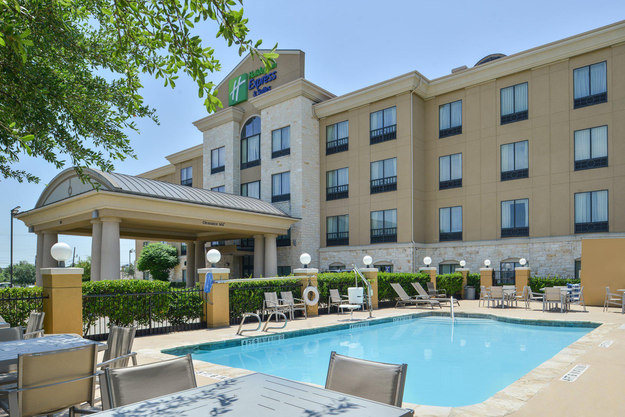 Holiday Inn Express & Suites San Antonio NW-Medical Area Photo