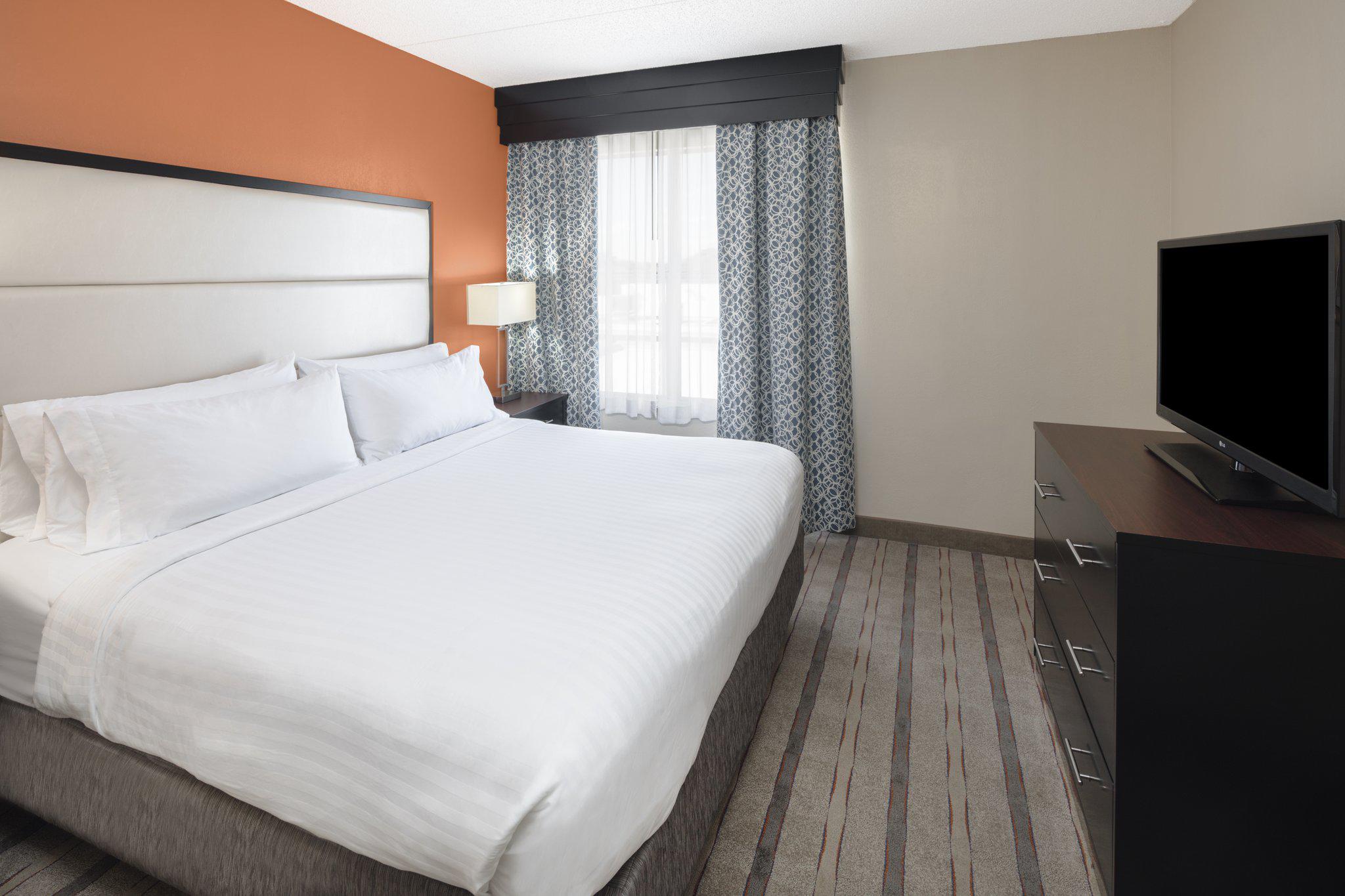 Holiday Inn Express & Suites Atlanta NE - Duluth Photo