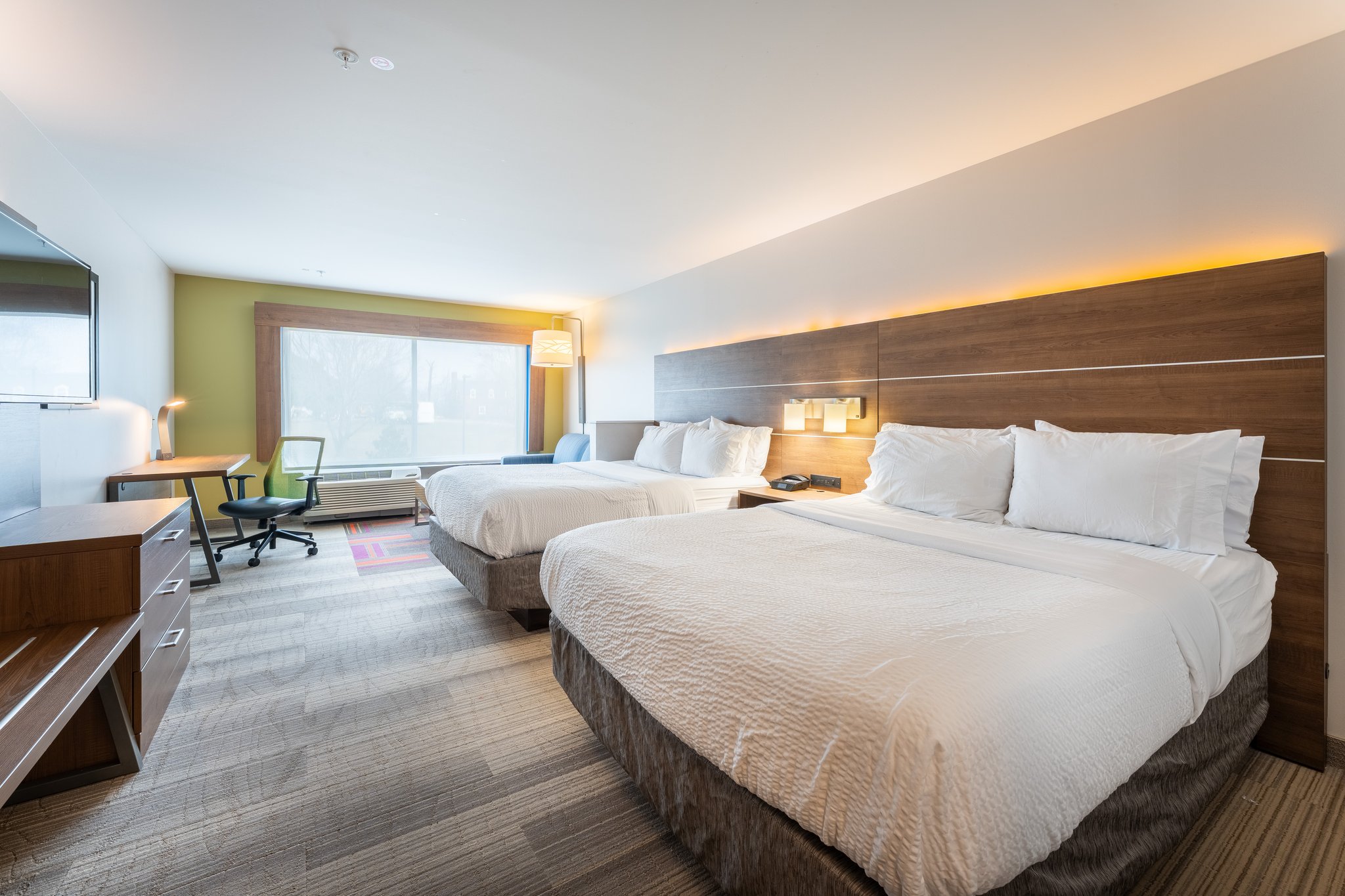 Holiday Inn Express & Suites Nashville North - Springfield by IHG Image