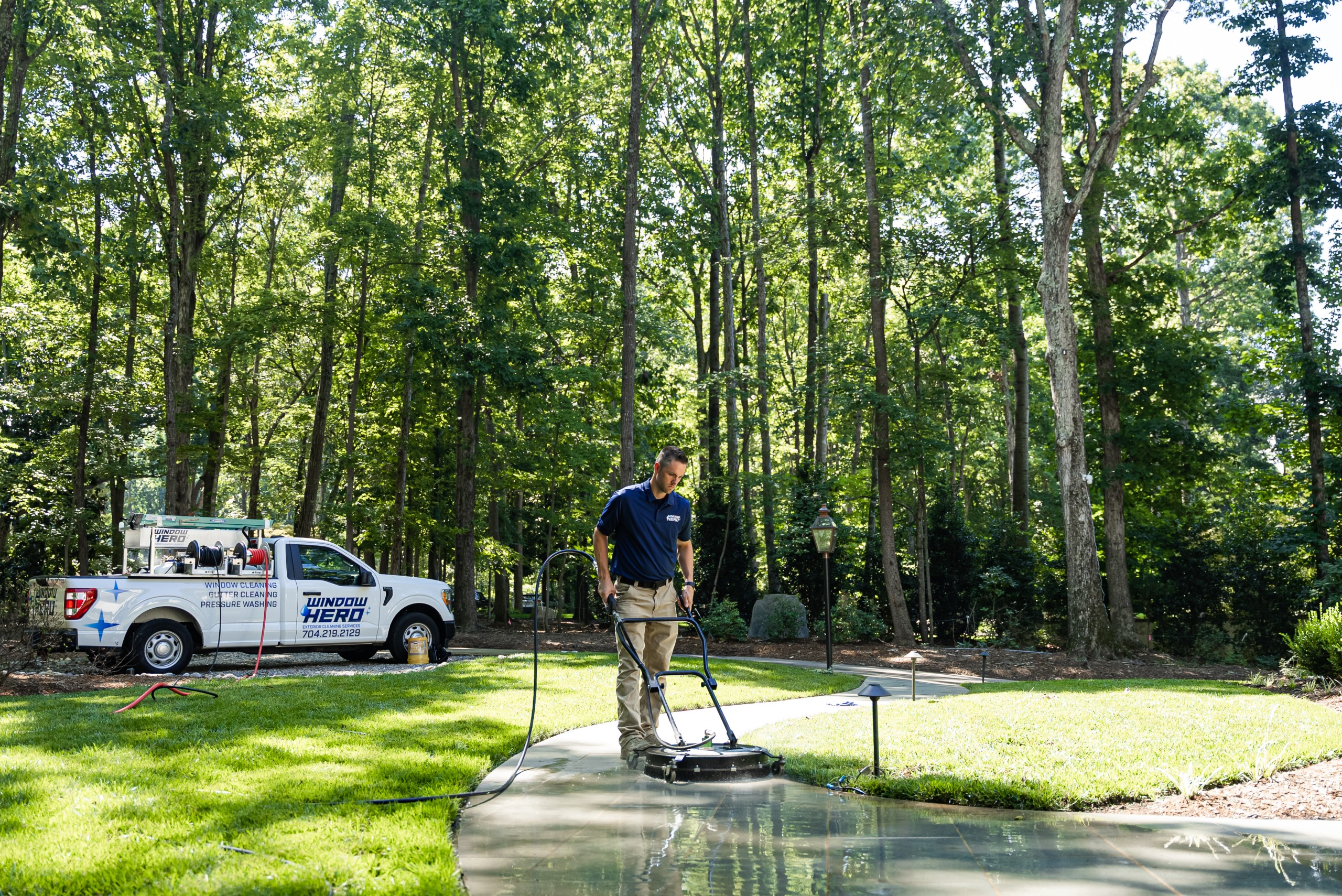 Window Hero Charlotte Image