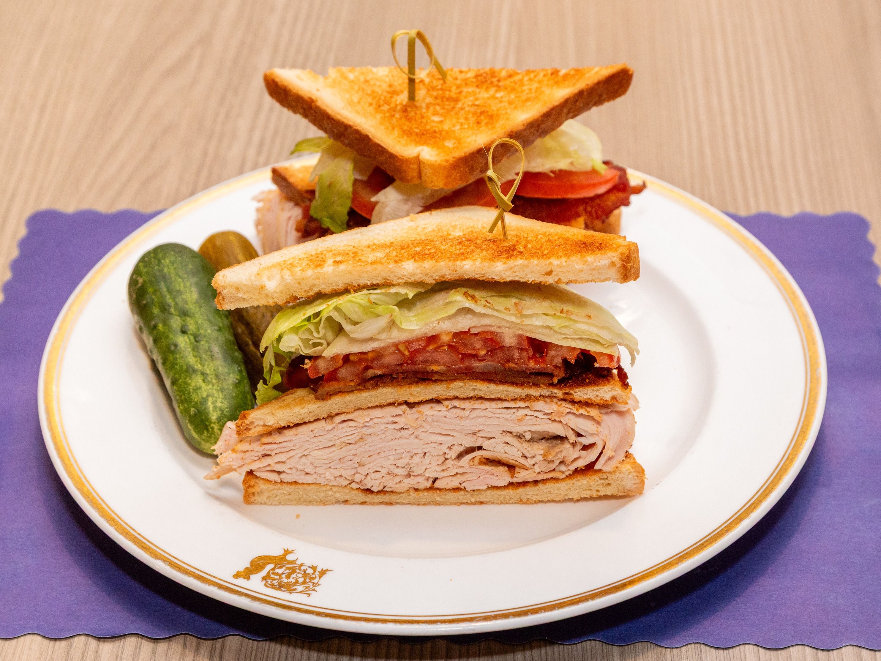 * Club Sandwich