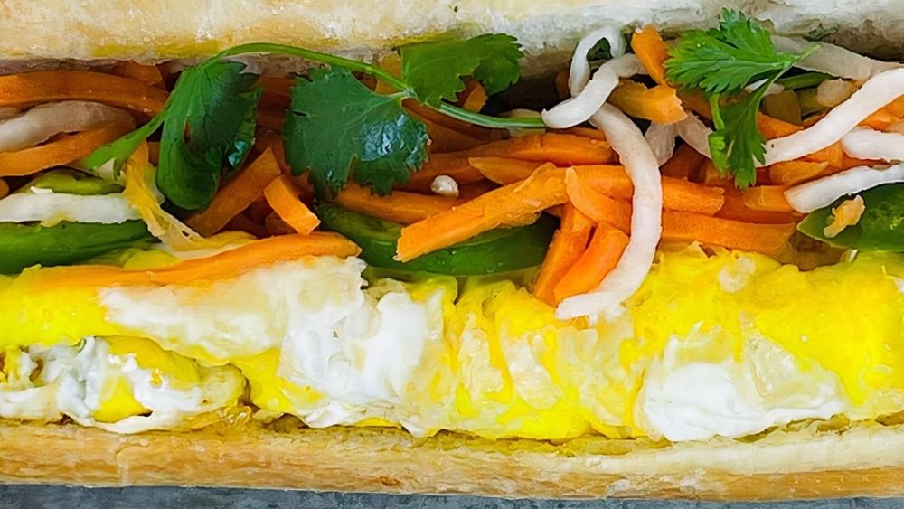 B6 Egg Baguette