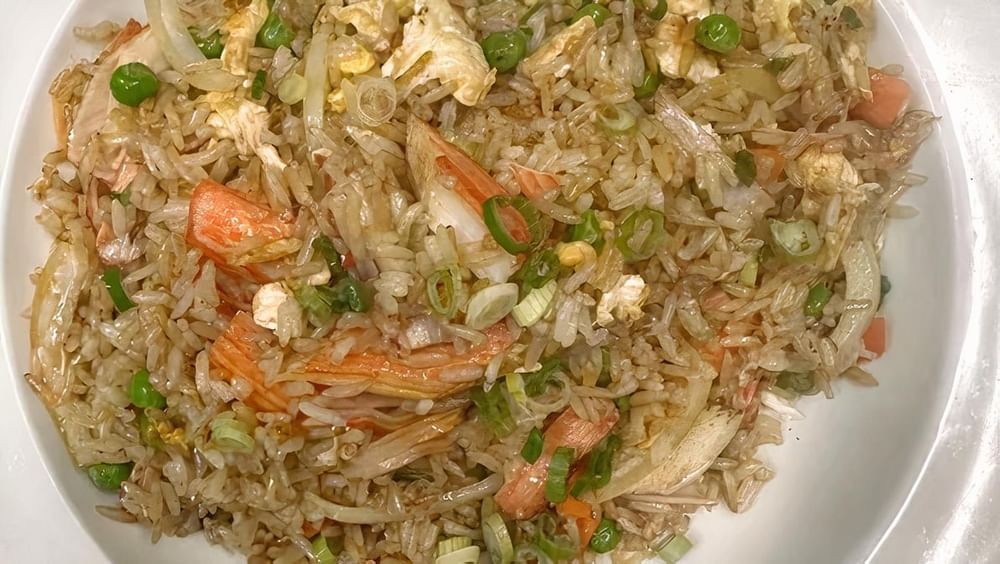 F6. Crab Stick Fried Rice