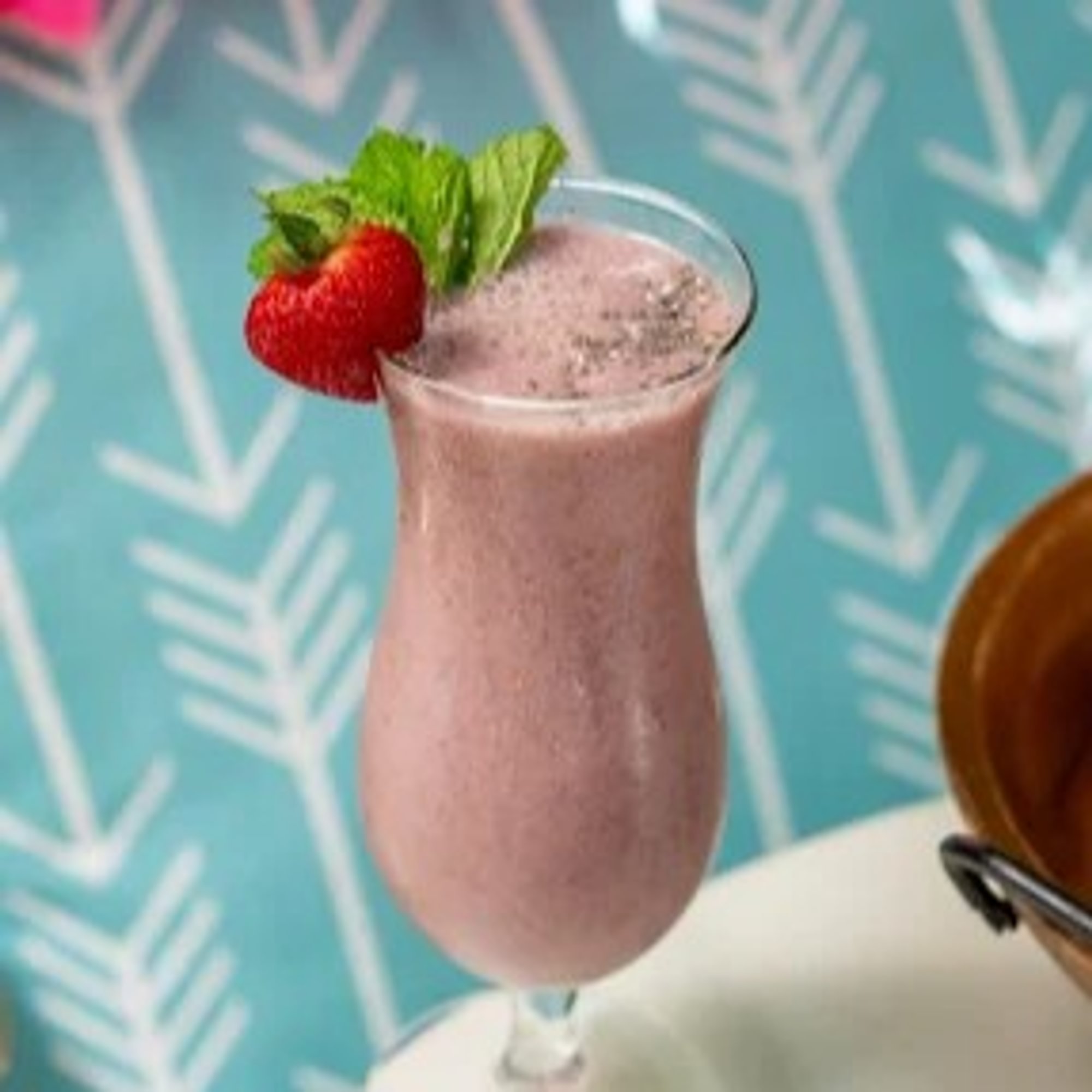 Berry Mint Chia Smoothie