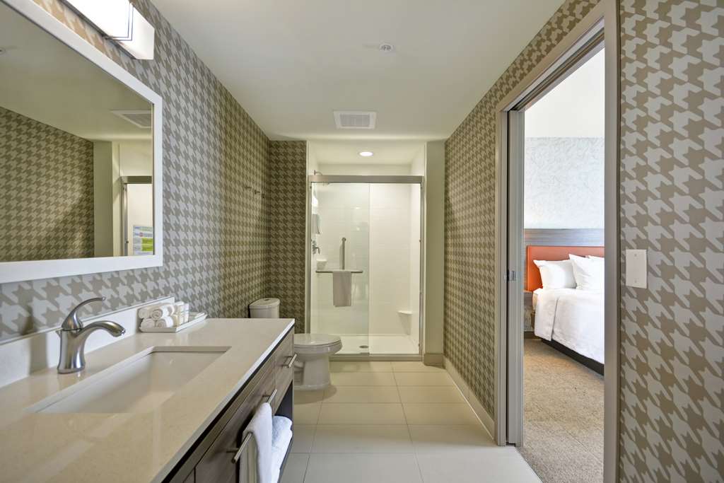 Home2 Suites by Hilton Plymouth Minneapolis Image