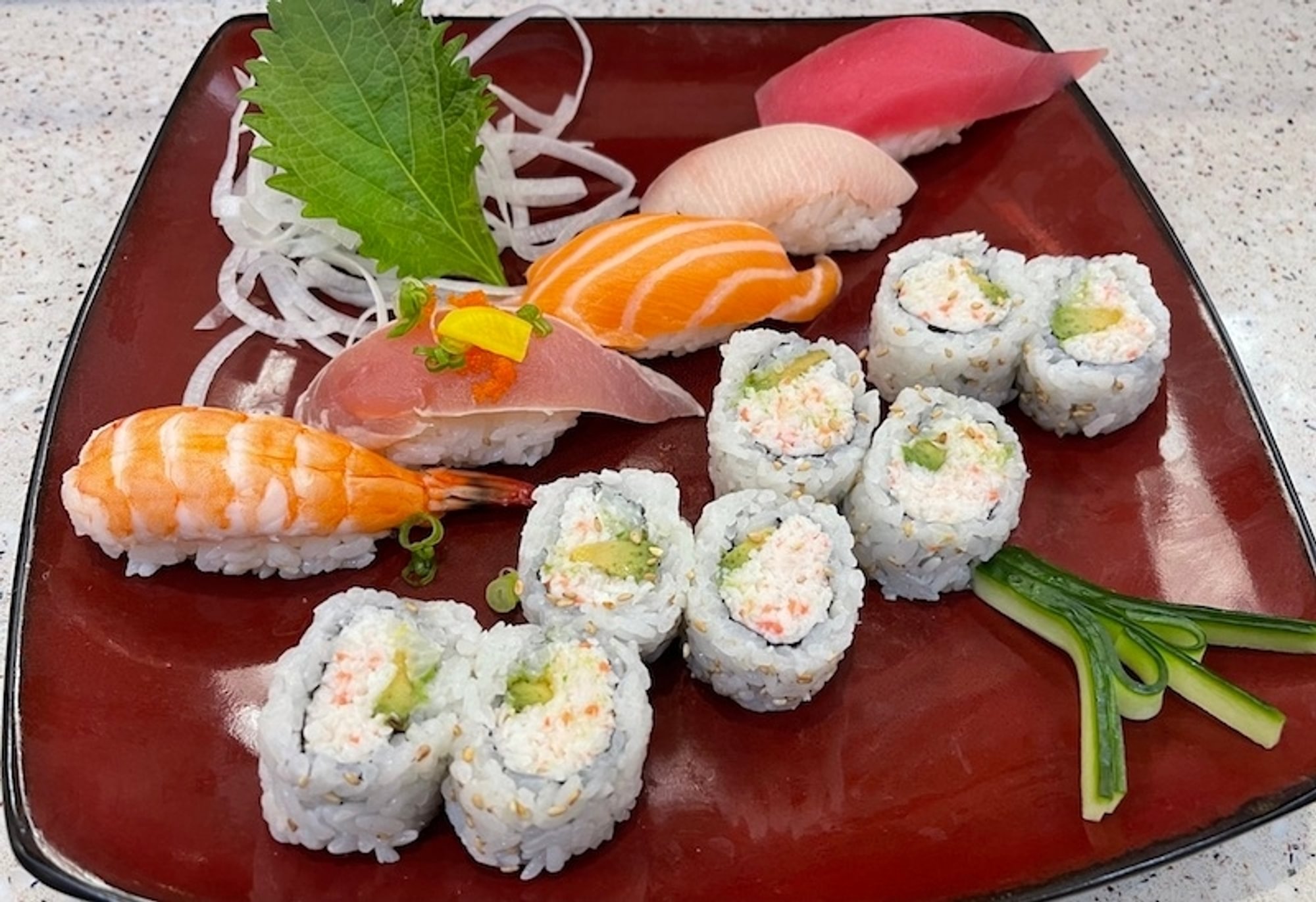 SUSHI MIX Combo (13pc)