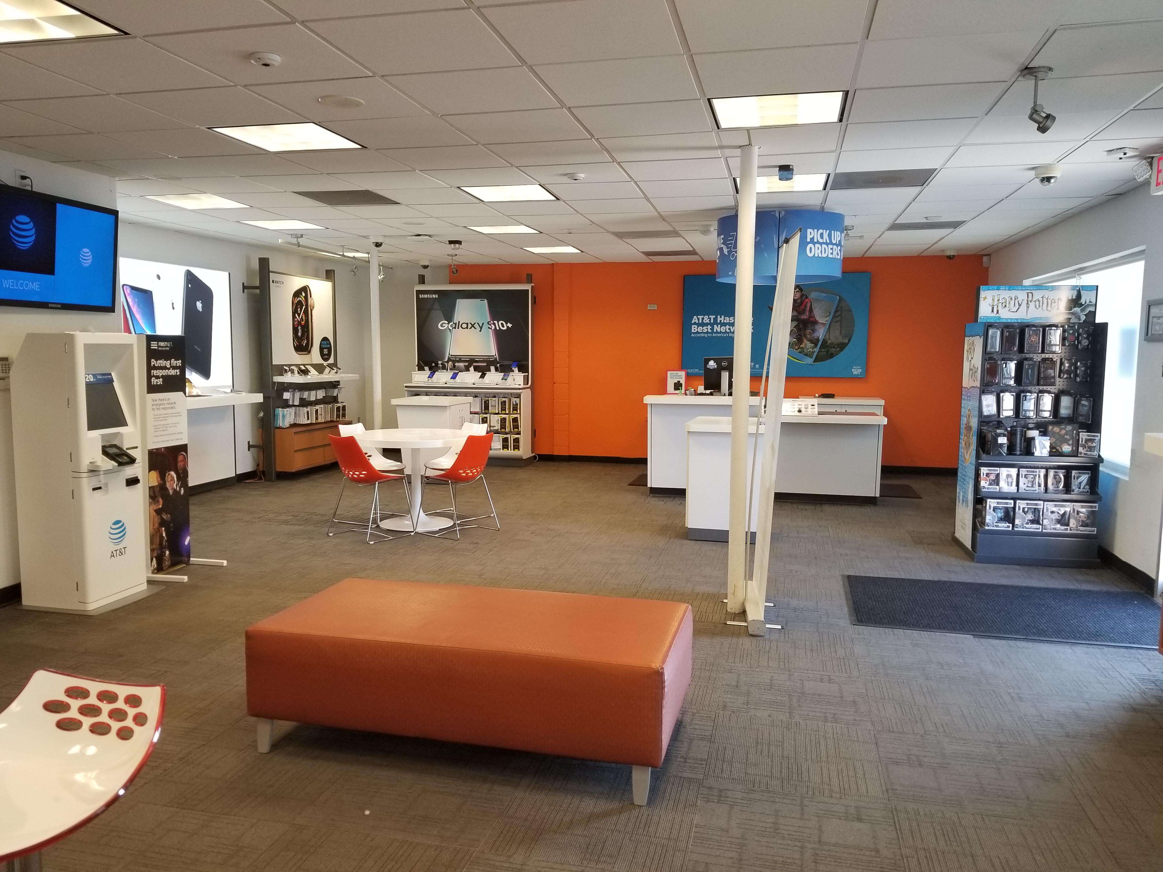 AT&T Store Photo