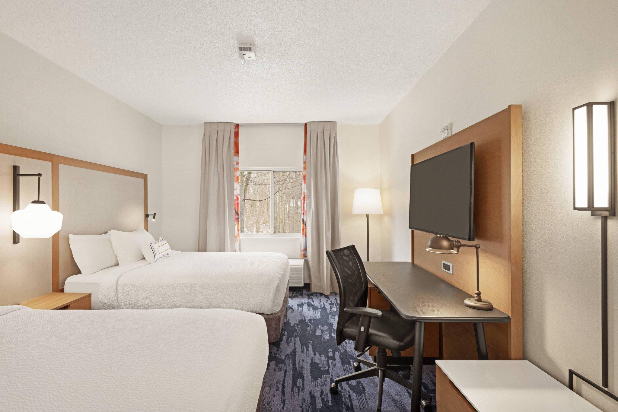 Fairfield Inn by Marriott Warren Niles Photo