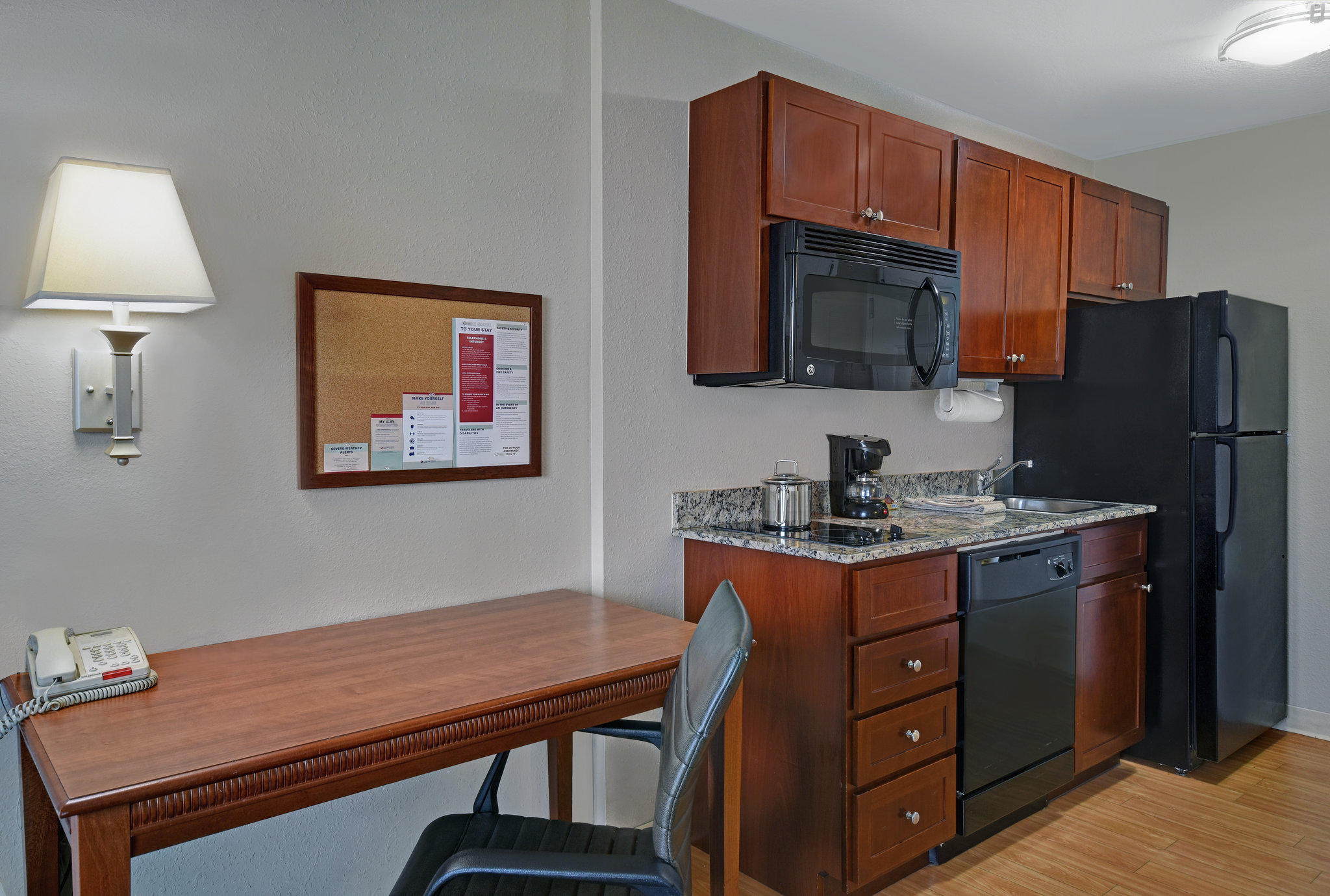 Candlewood Suites Columbia-Ft. Jackson Photo