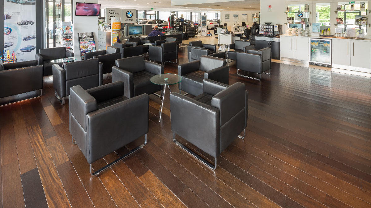 Images Stratstone BMW Derby