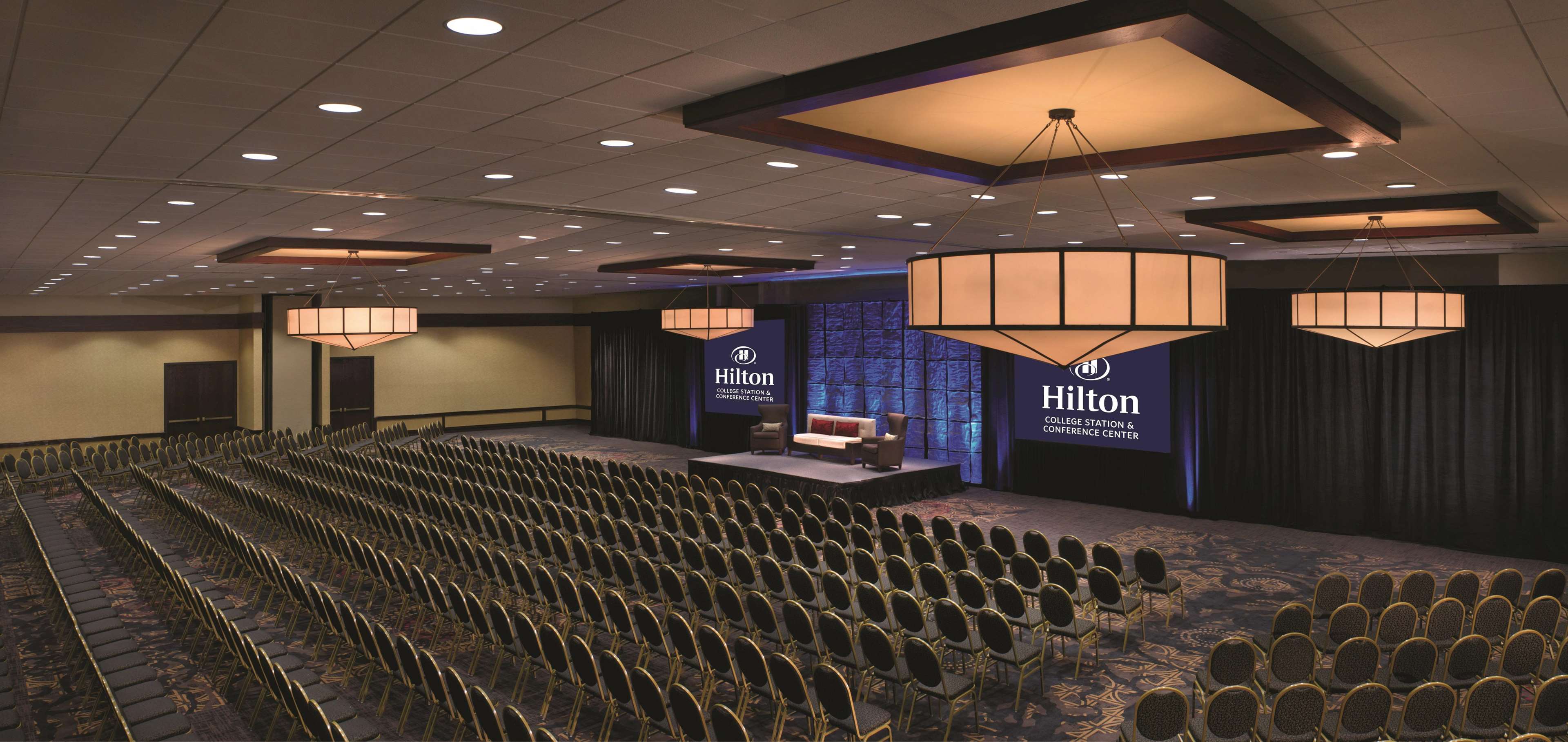 Hilton College Station & Conference Center Photo