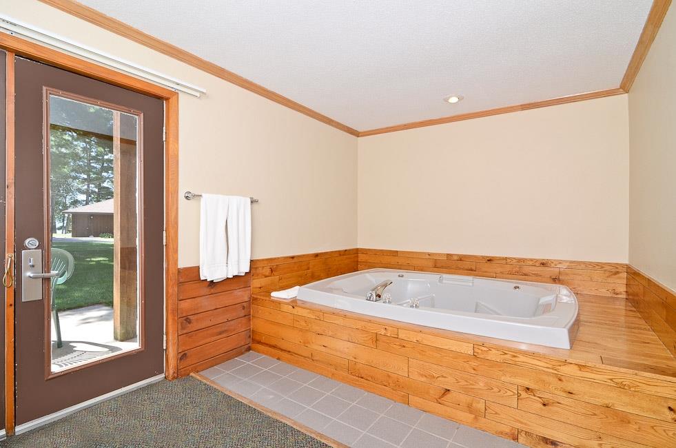 Best Western Lake-Aire Motel & Resort Image