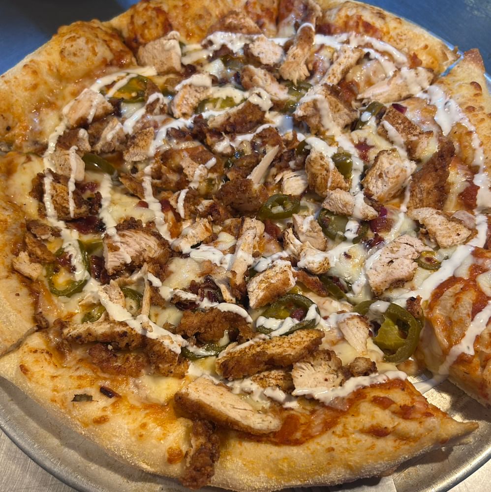 Spicy Fried Chicken Specialty Pizza