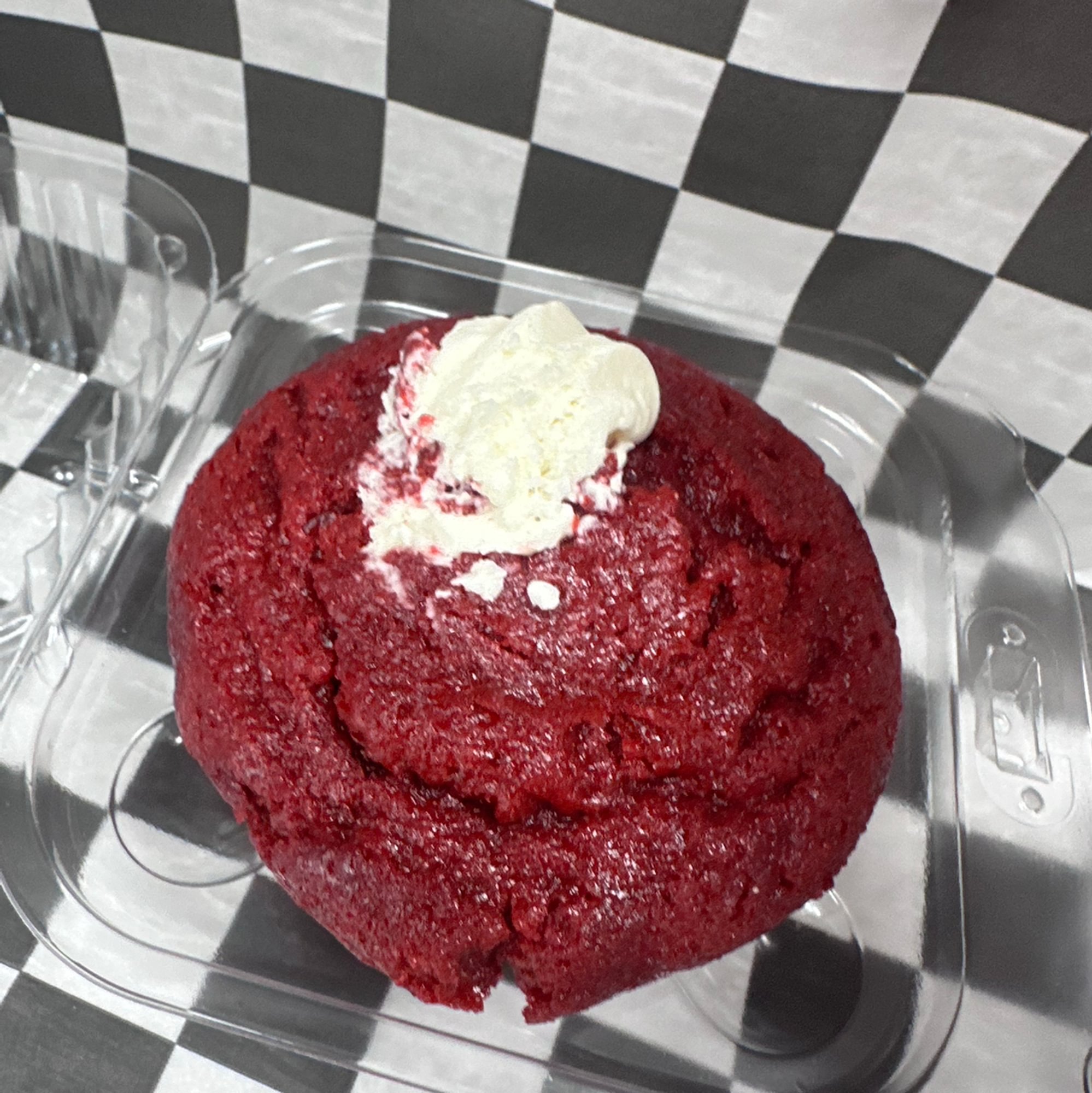 Red Velvet Muffin