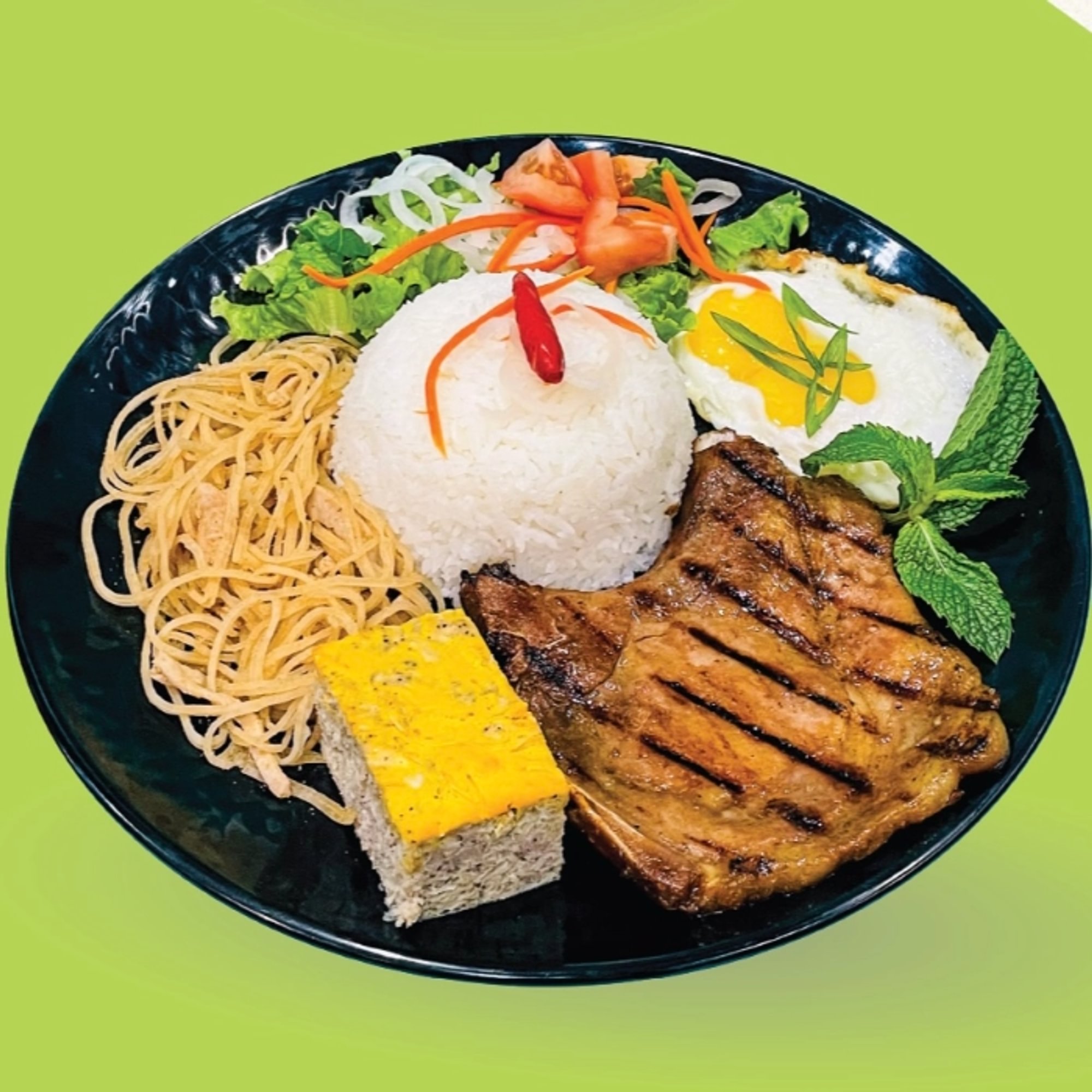 C13 GRILLED PORK CHOP, SHREDDED PORK SKIN, EGG & STEAMED EGG MEATLOAF/ Cơm Sườn, Bì, Chả, Trứng