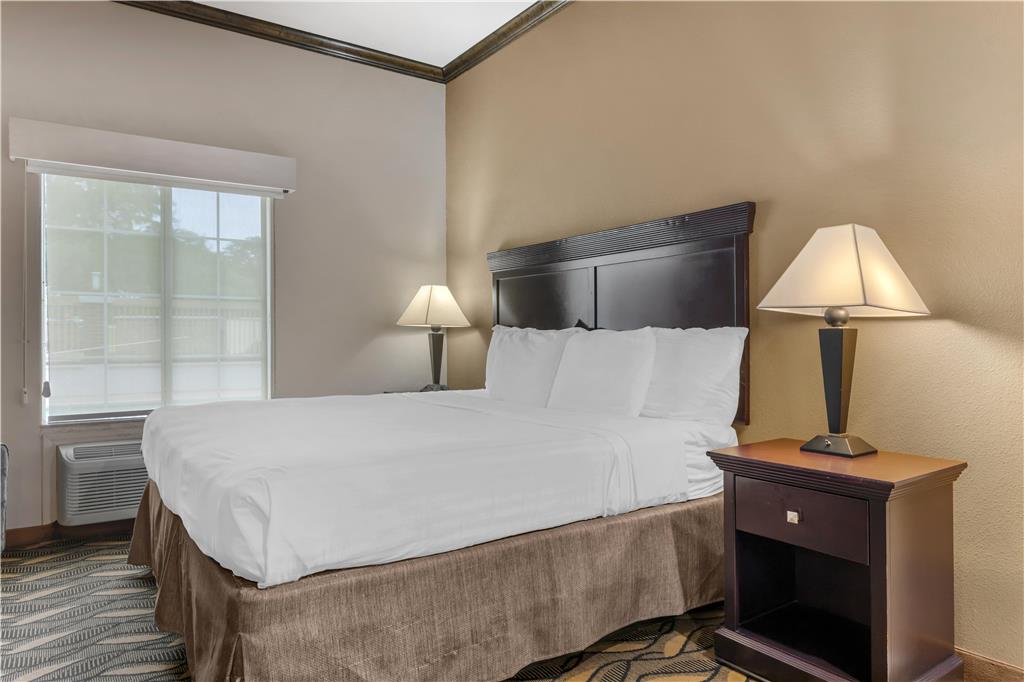 Best Western Red River Inn & Suites Image