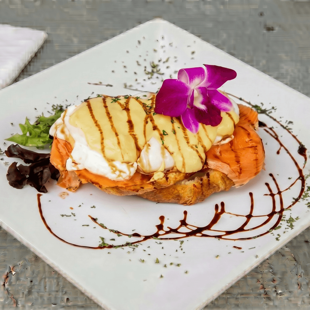 Salmon Benedict
