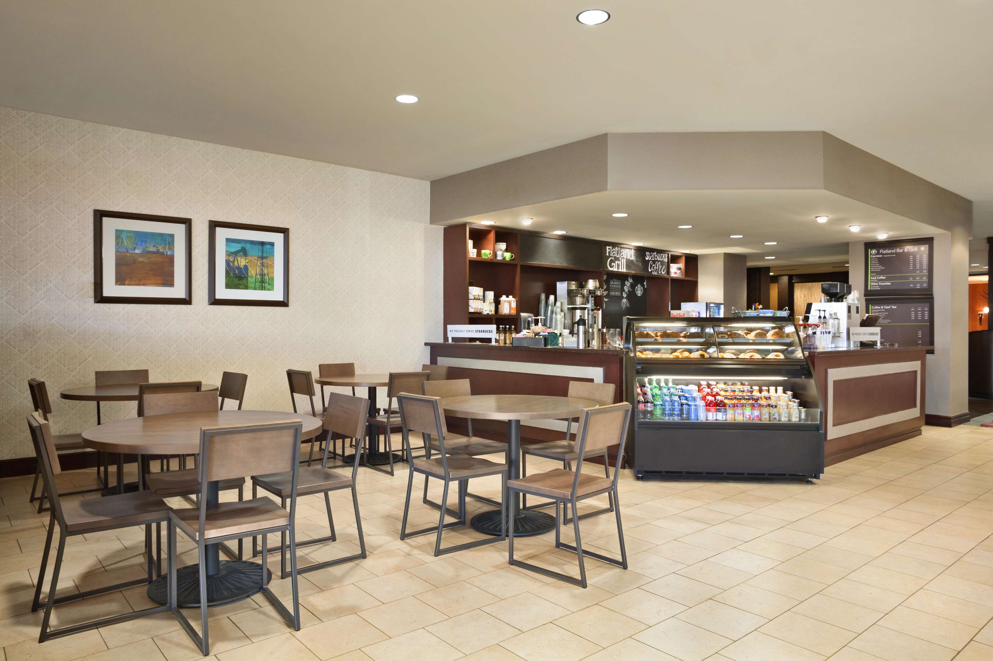 DoubleTree by Hilton Hotel Dallas - DFW Airport North Photo