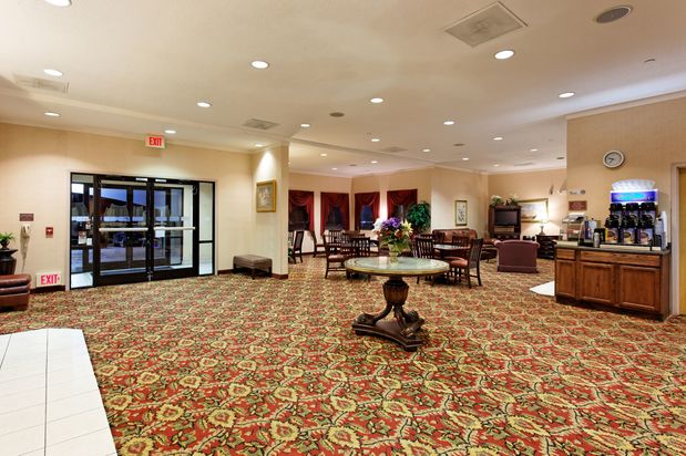 Images Holiday Inn Express Metropolis