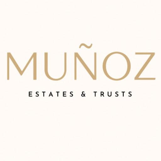 Mun~oz Estates &amp; Trusts Logo
