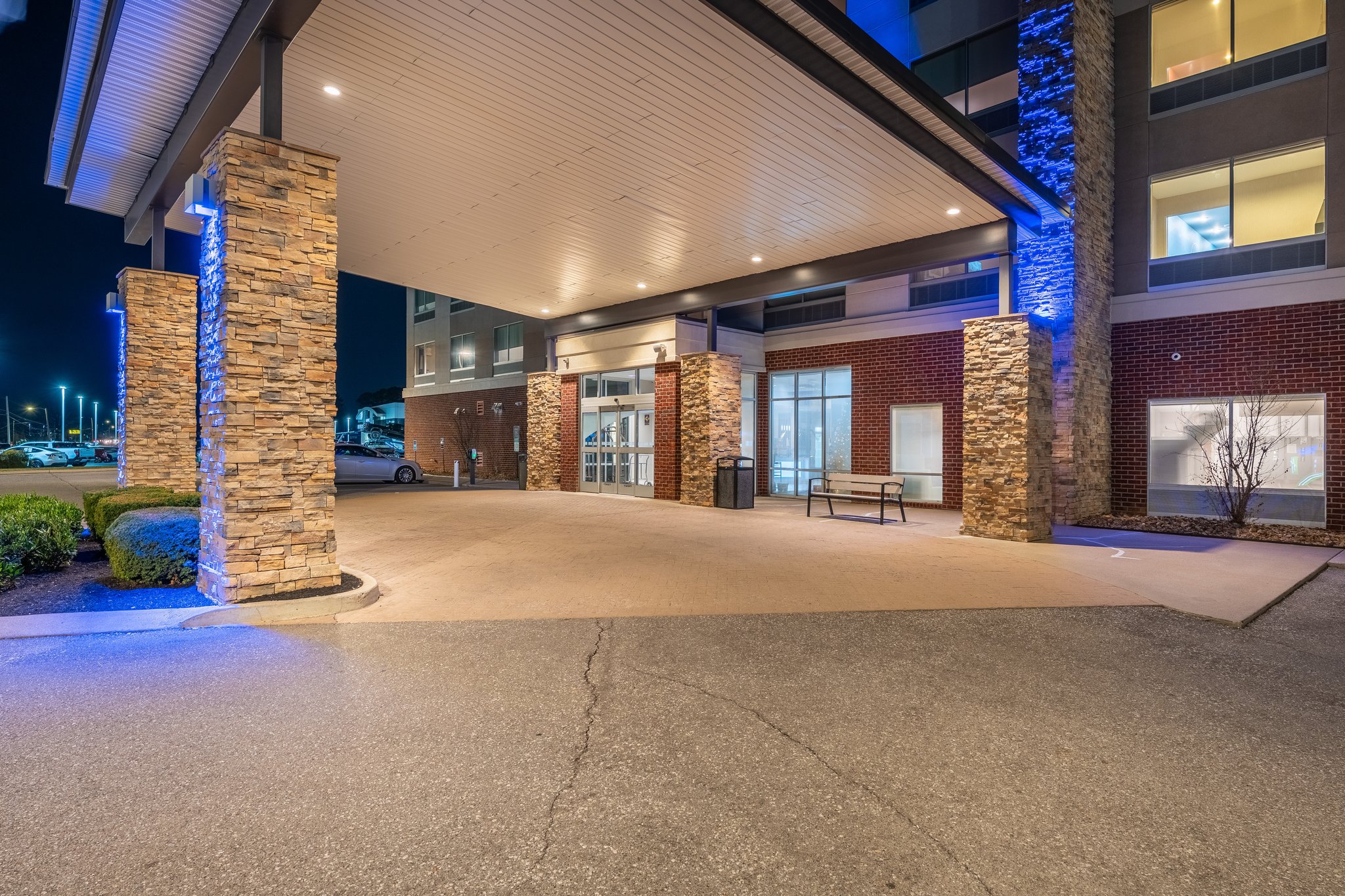 Holiday Inn Express & Suites Nashville North - Springfield by IHG Image