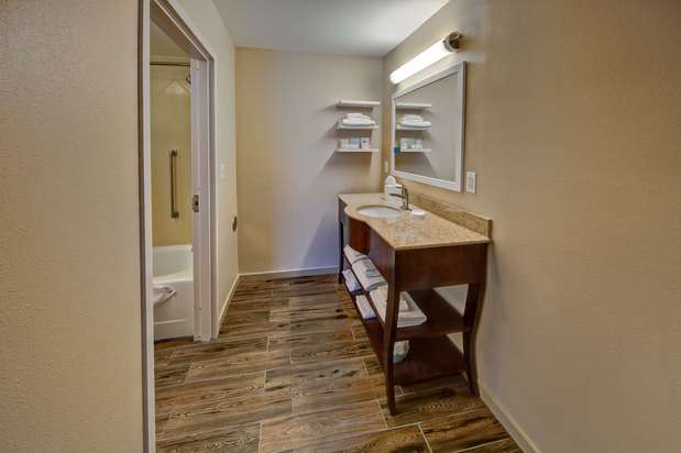 Images Hampton Inn Dunn