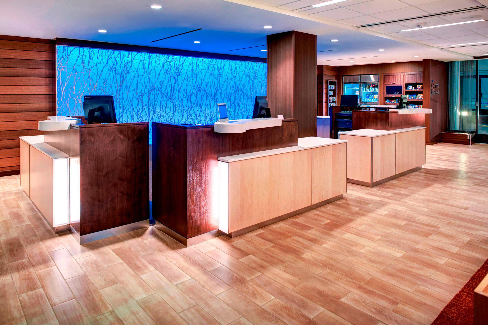 Fairfield Inn & Suites by Marriott Los Angeles LAX/El Segundo Photo