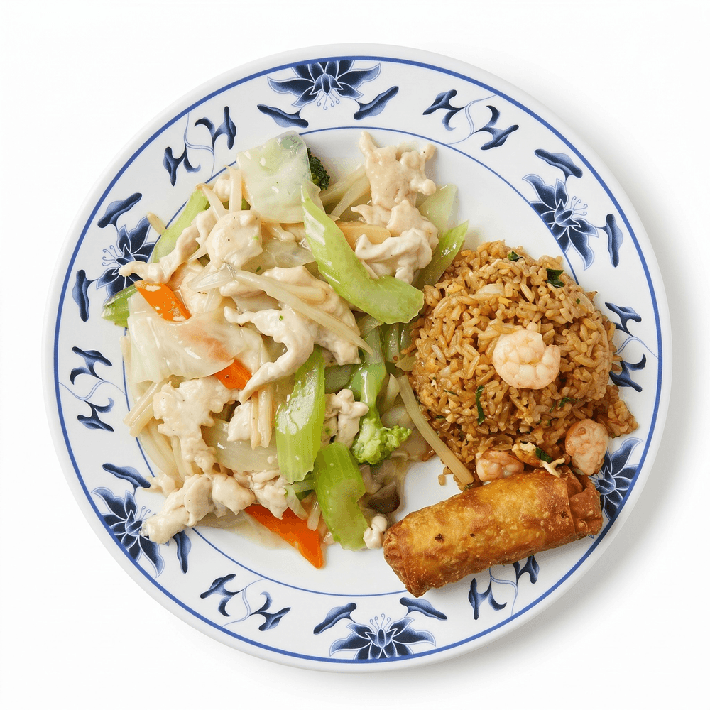 D7. Moo Goo Gai Pan Combination