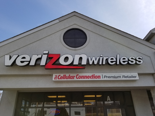 Images Verizon Authorized Retailer, TCC