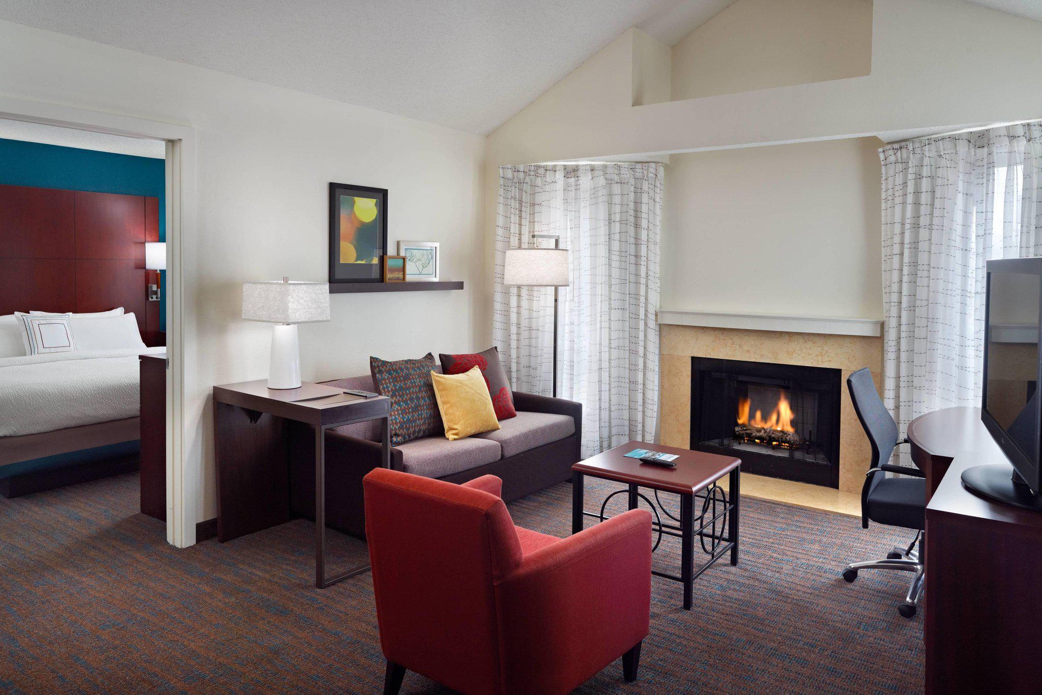 Residence Inn by Marriott Atlanta Airport North/Virginia Avenue Photo