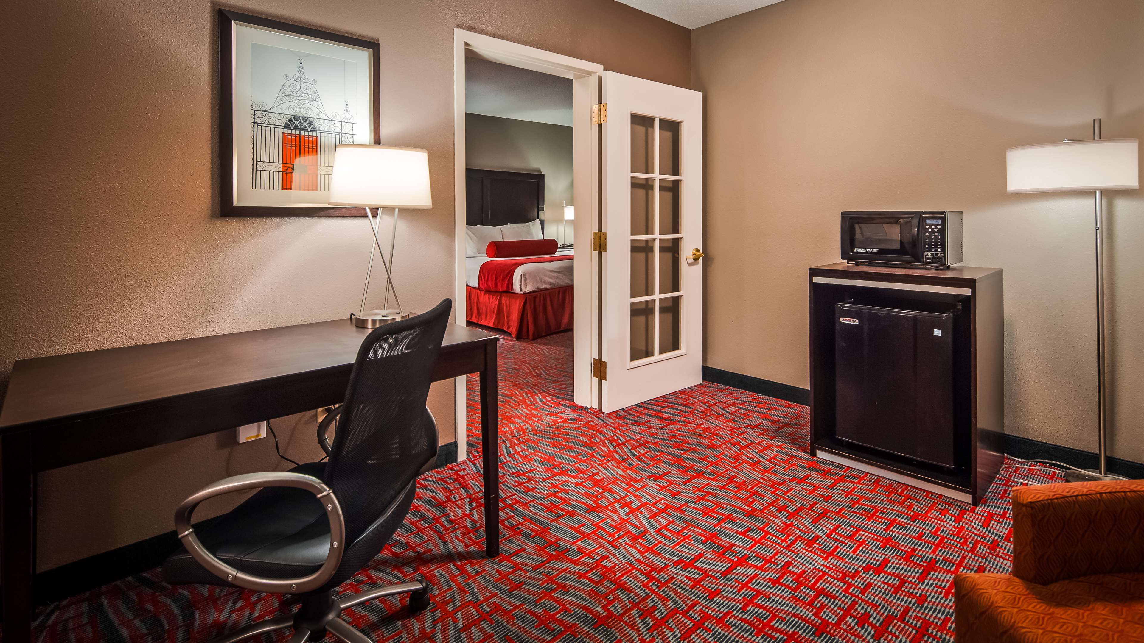 Best Western Plus Airport Inn & Suites Photo