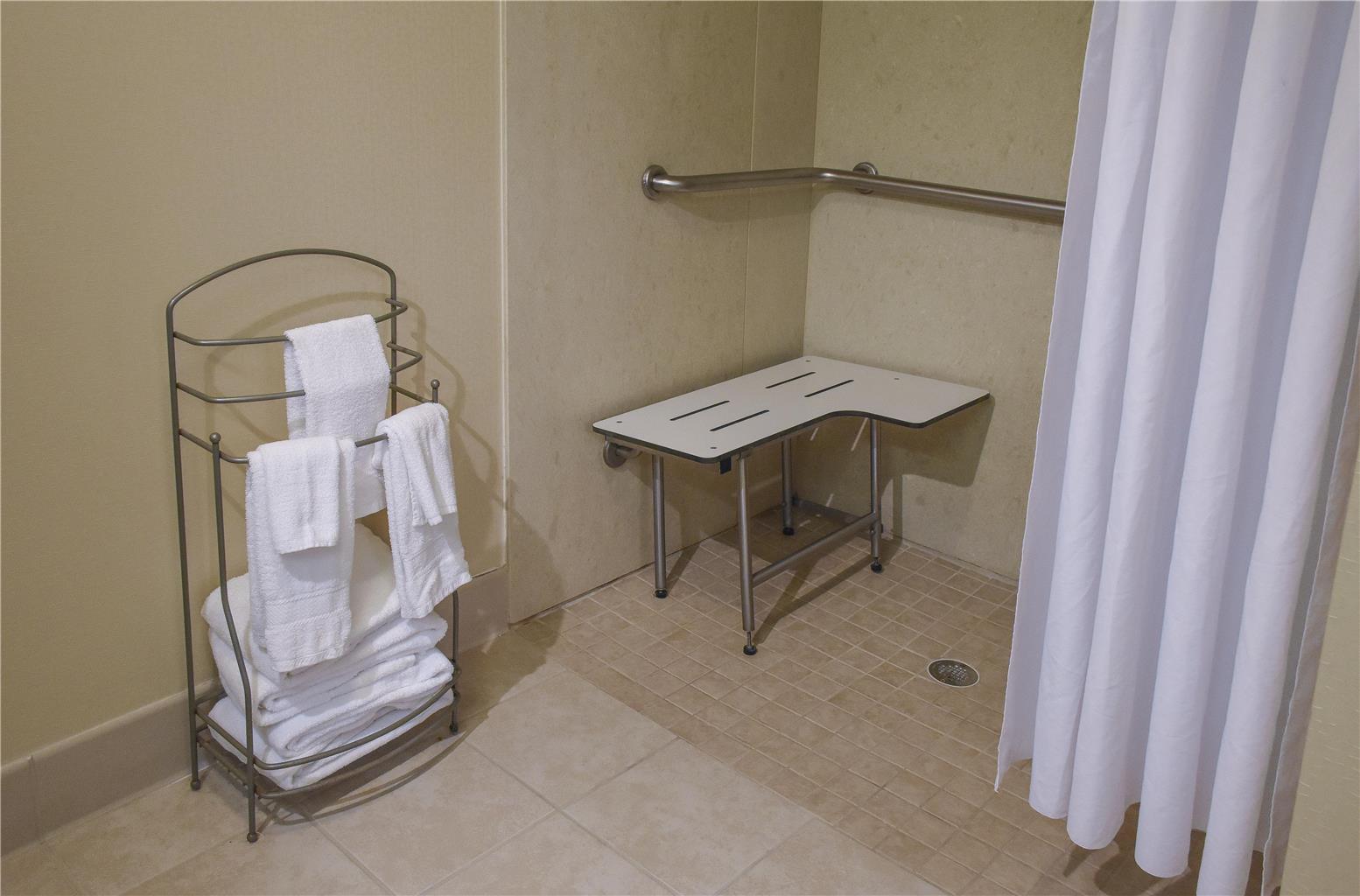 Hampton Inn & Suites Youngstown-Canfield Image