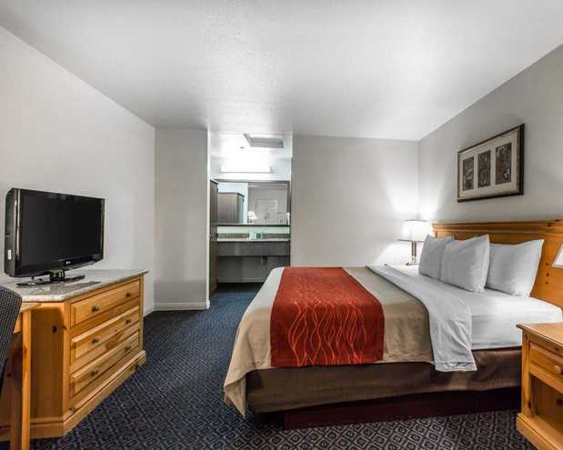 Images Comfort Inn & Suites Sequoia Kings Canyon