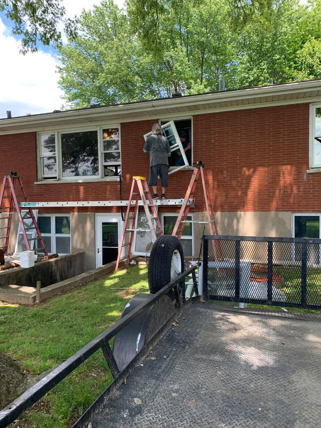 Windows & Roofing of Kentuckiana Photo