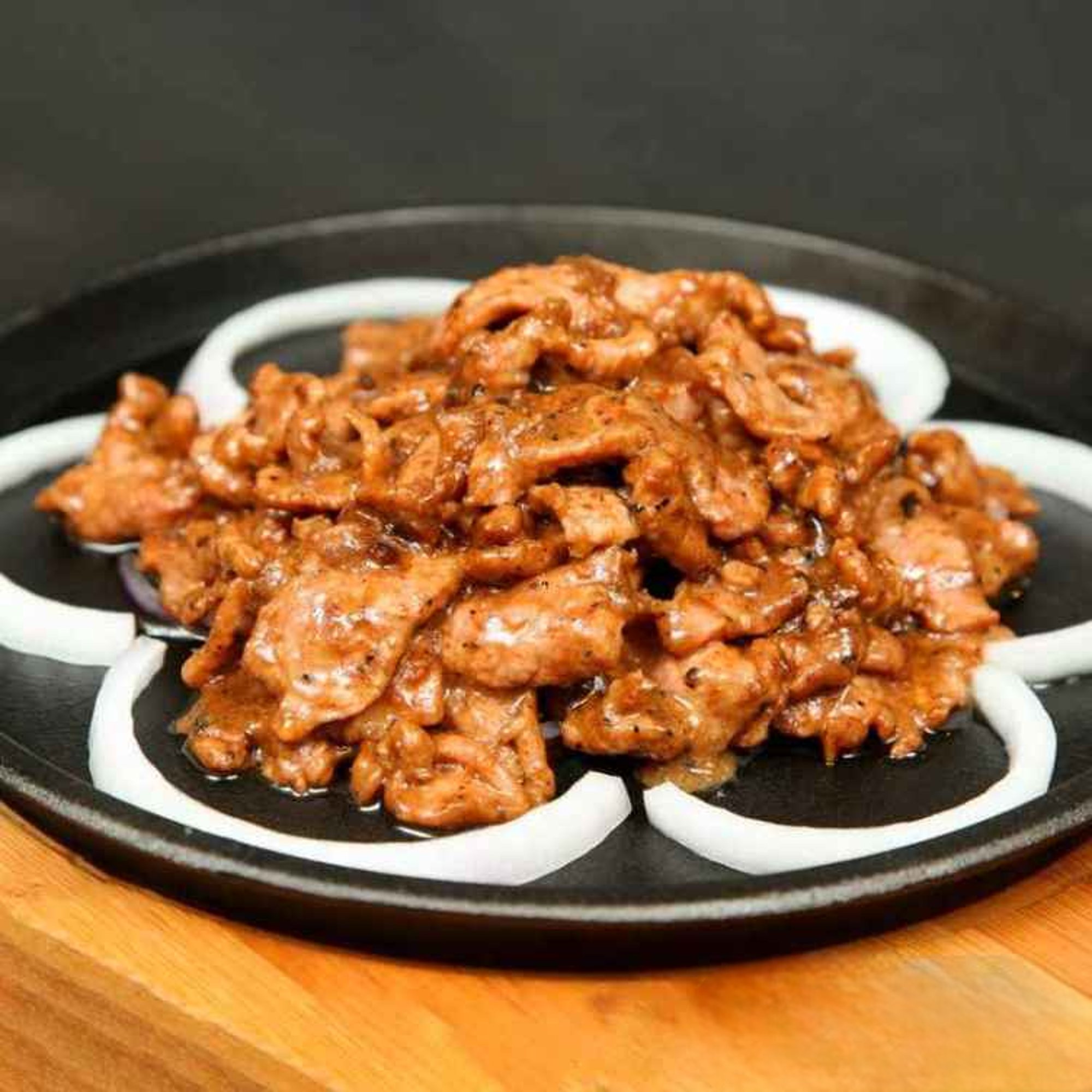 HT3. 鐵板豉椒牛柳/Sizzling Beef Filet w. Black Bean Sauce