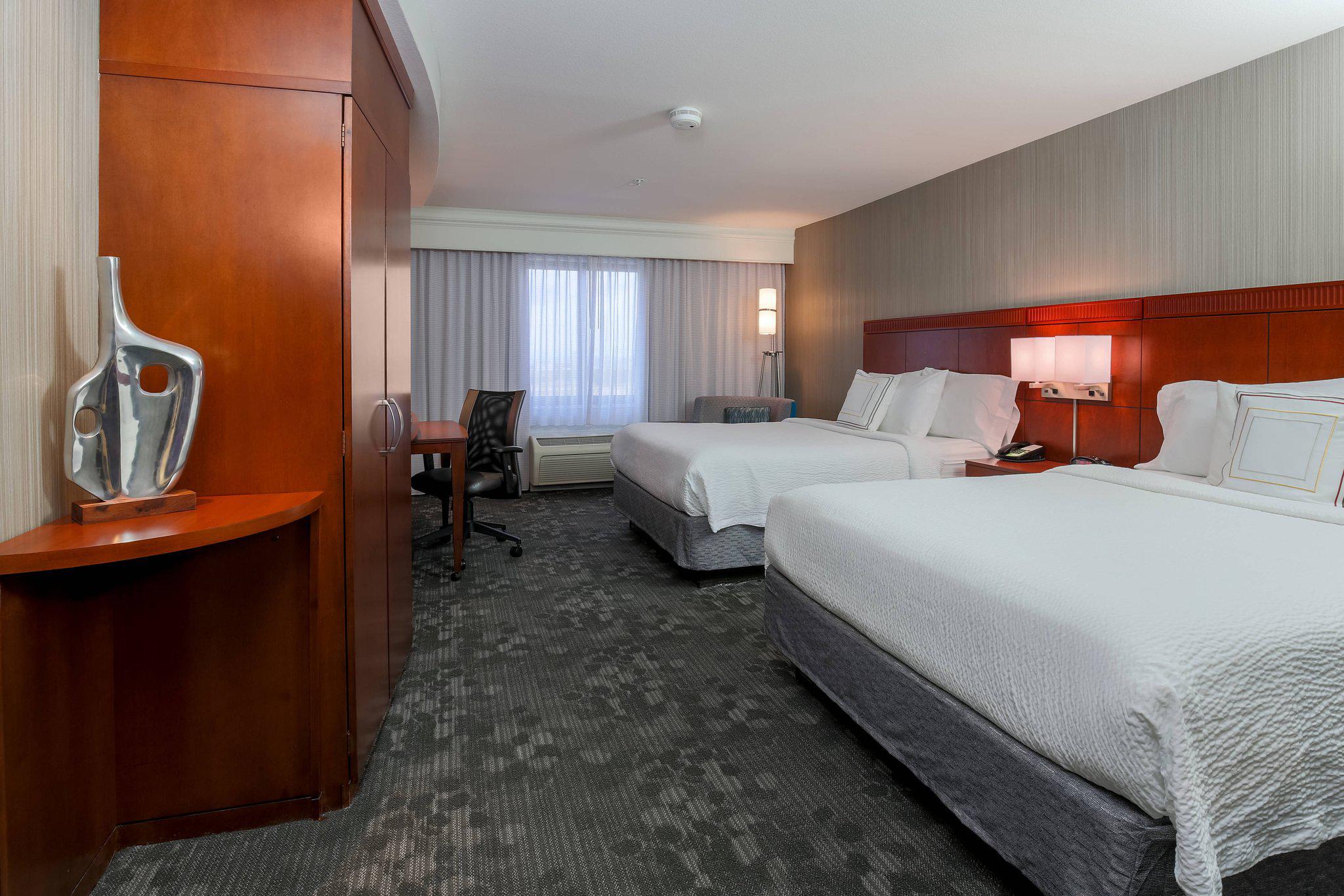 Courtyard by Marriott Las Vegas South Photo