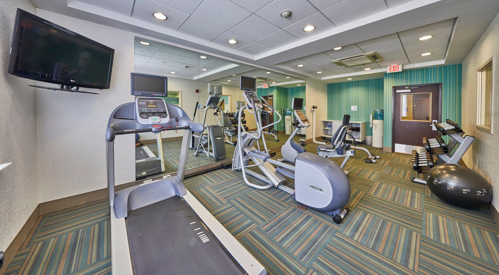 Holiday Inn Express & Suites Medford-Central Point Photo