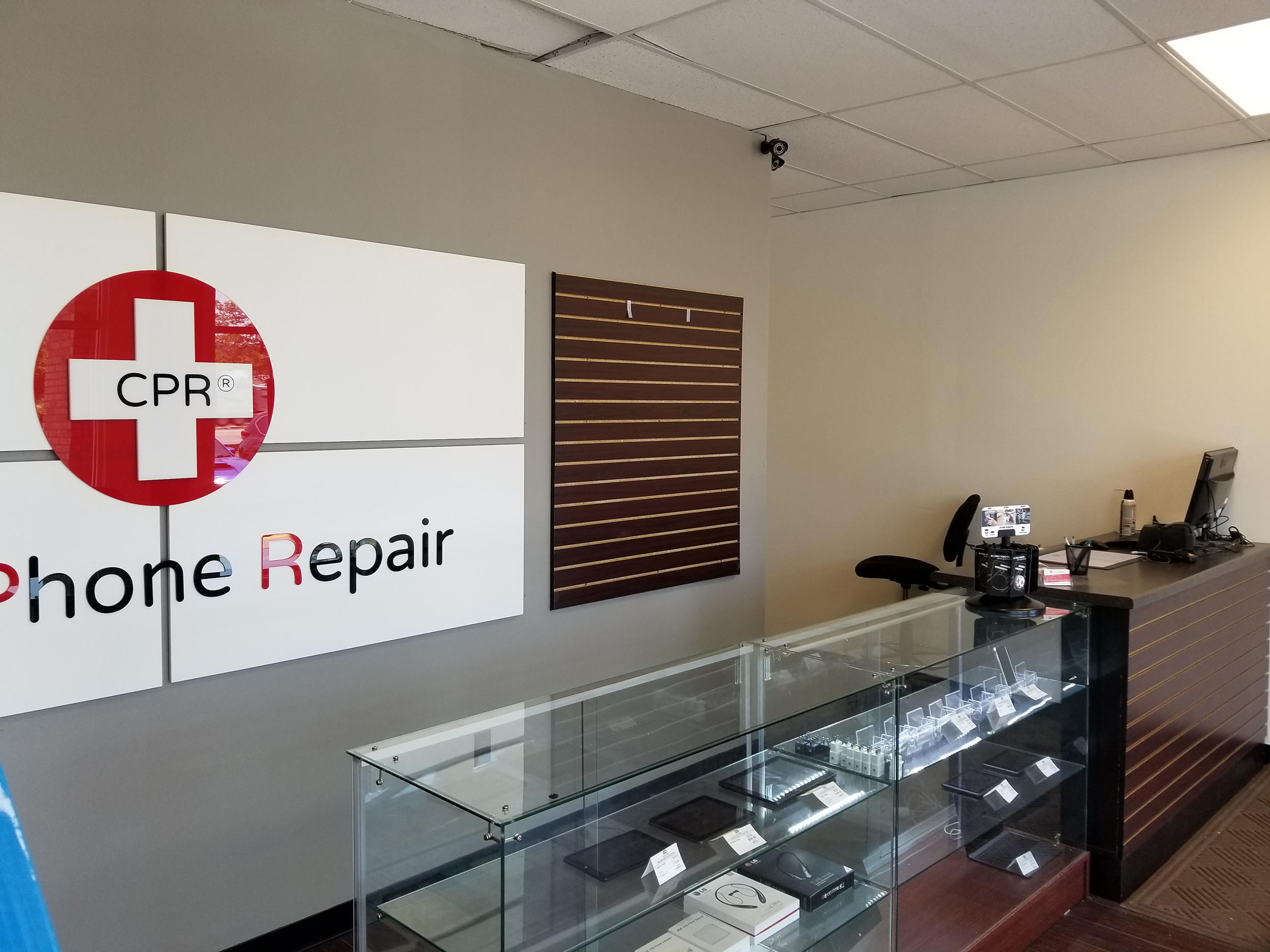 CPR Cell Phone Repair Coralville Photo