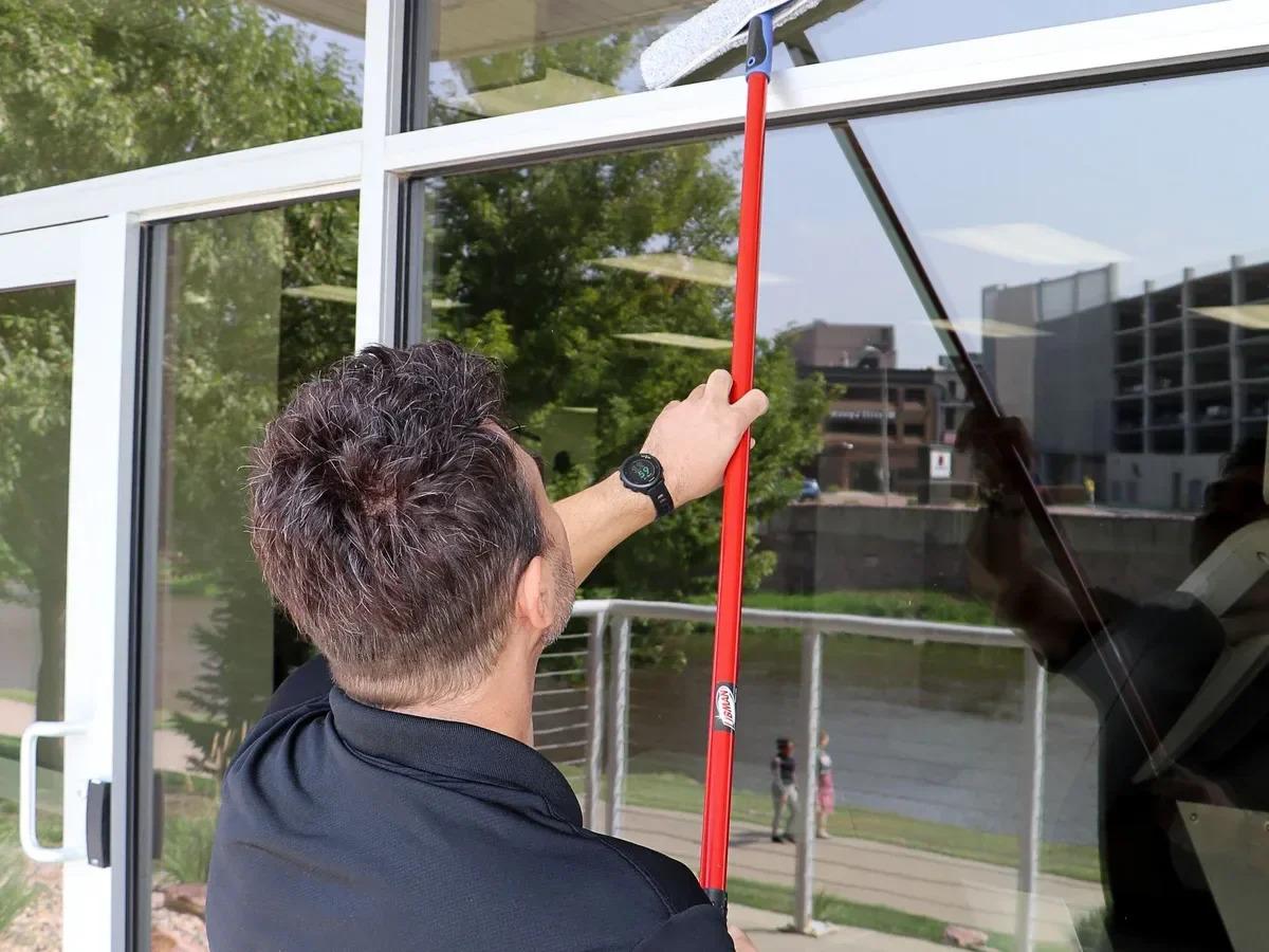 Reactiv Cleaning Solutions