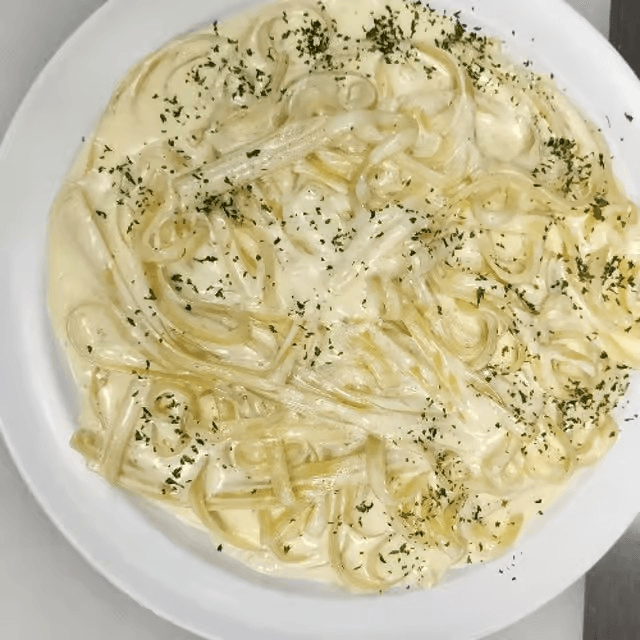 Fettuccine Alfredo