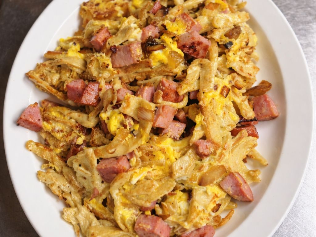 Kluski Mixed with Scrambled Eggs & Toast