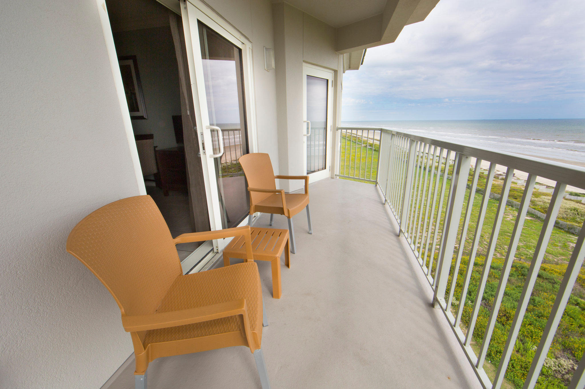 Holiday Inn Club Vacations Galveston Beach Resort Photo